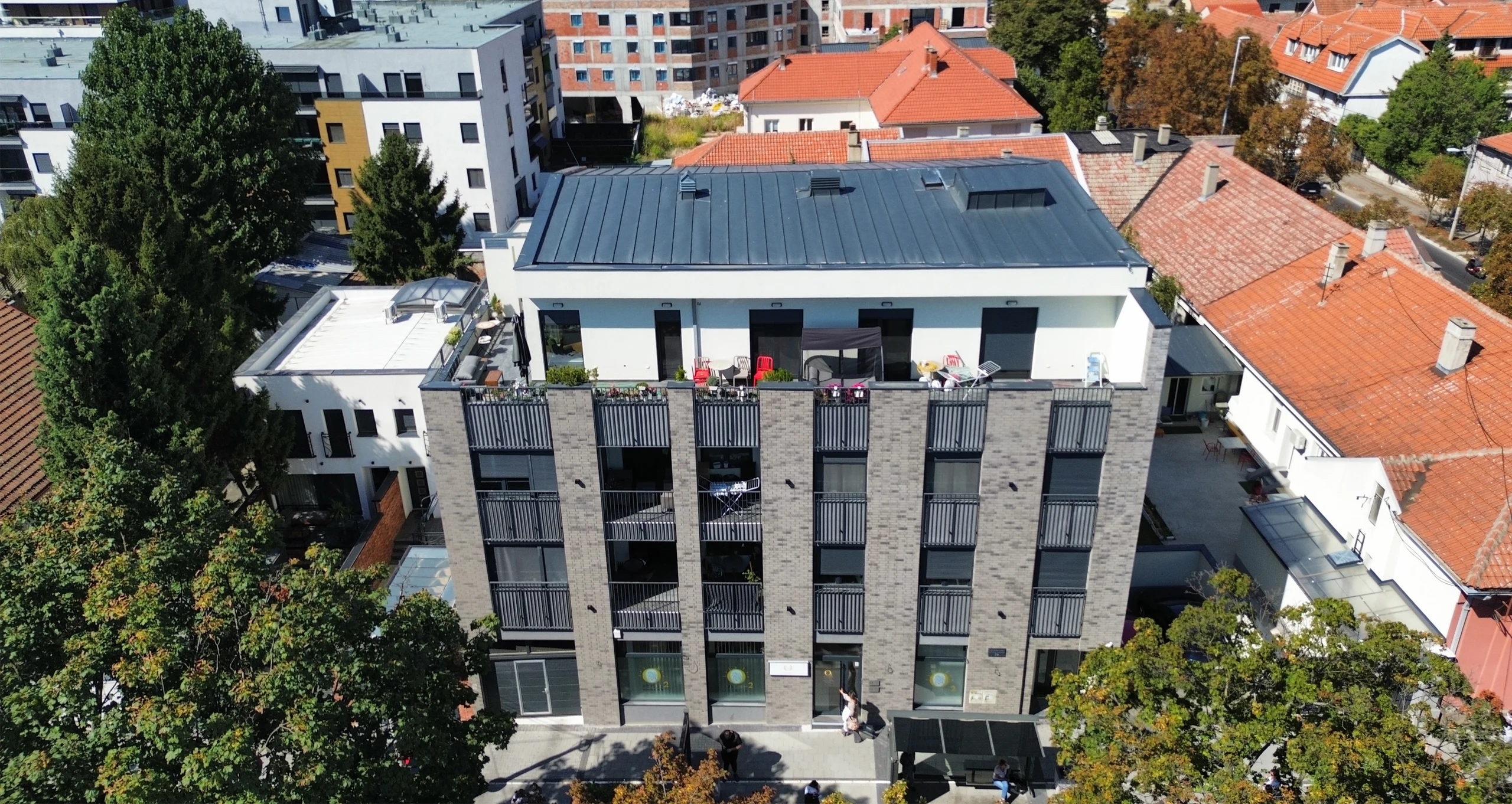 Dobrovoljačka 2V — 1